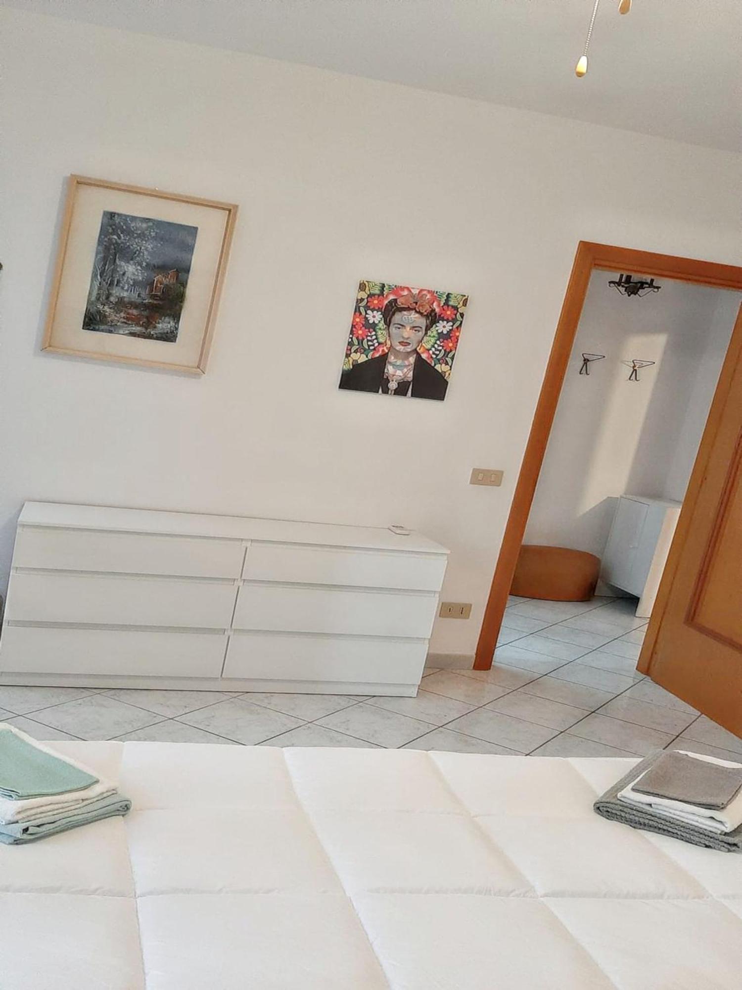 Cozy With Sea View In 80 M² Appartamento Olbia